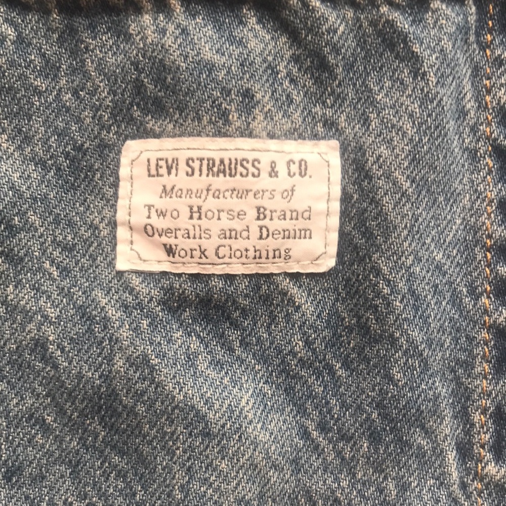 Levi’s Classic Blue Denim Overalls Urban Outfitters - Picture 7 of 7